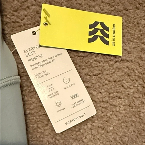 New All in Motion 2 Piece Sage Work Out Set - Picture 6 of 10